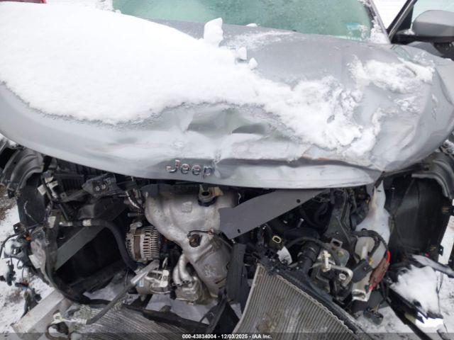 Jeep Compass Latitude 4x4 Image 14