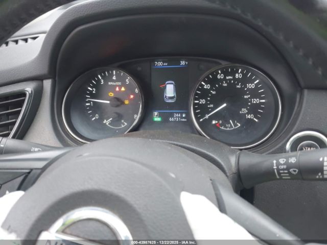 Nissan Rogue Sv Intelligent Awd Image 5