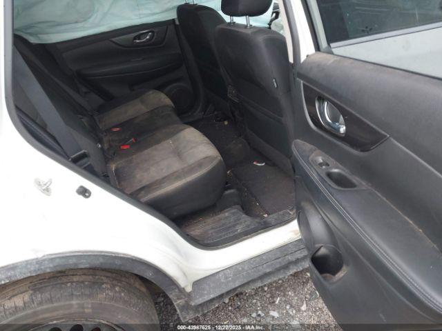 Nissan Rogue Sv Intelligent Awd Image 4