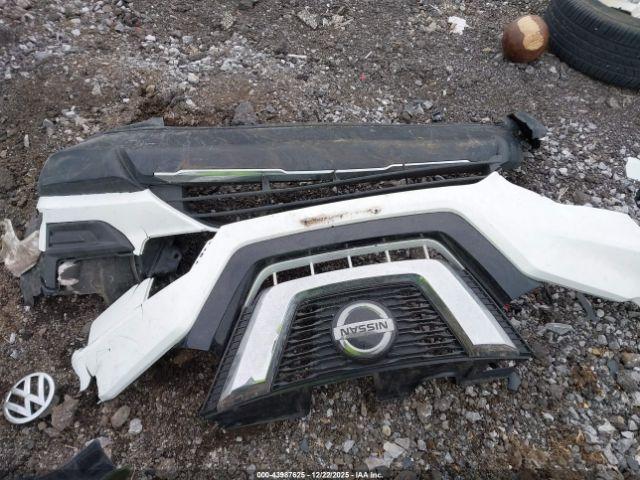 Nissan Rogue Sv Intelligent Awd Image 8