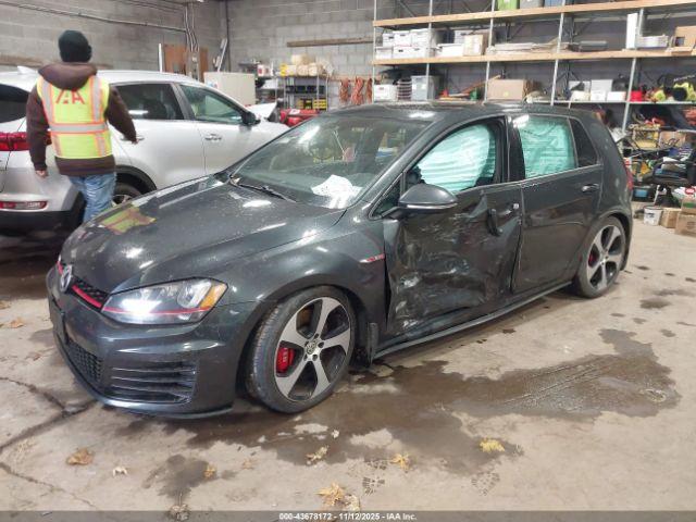 Volkswagen Golf Se 4-door Image 2