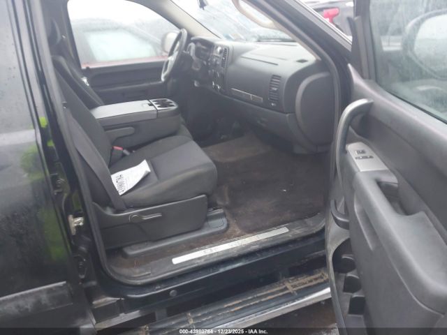 Chevrolet Silverado 1500 Lt Image 2