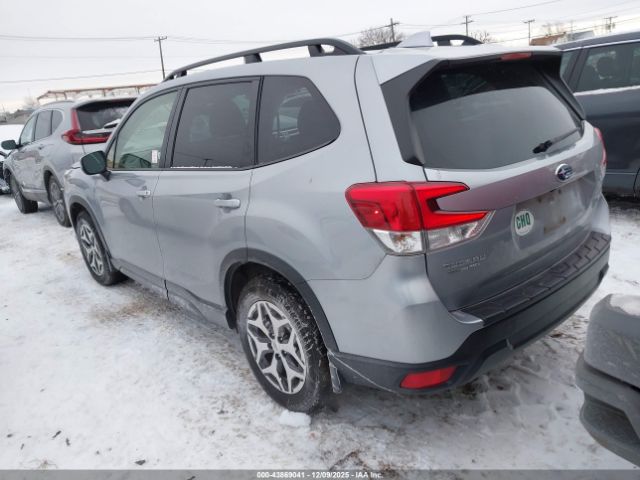 Subaru Forester Premium Image 12