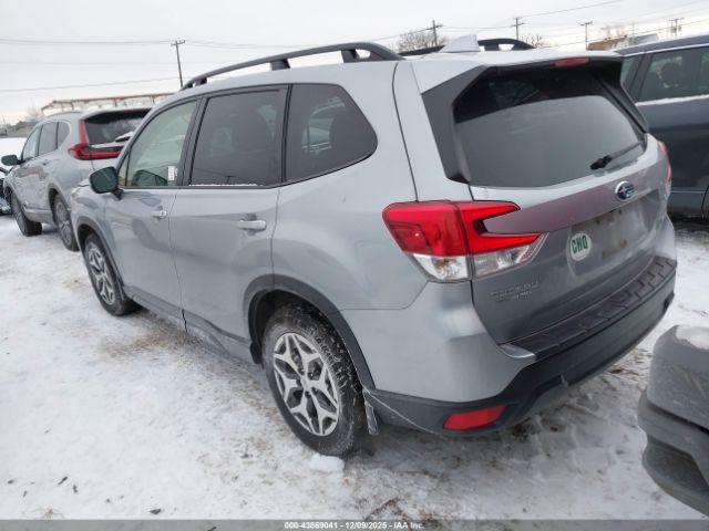 Subaru Forester Premium Image 12