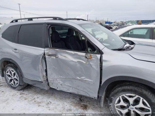 Subaru Forester Premium Image 11