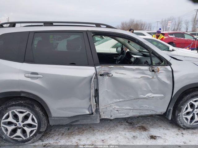 Subaru Forester Premium Image 6