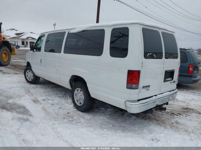 Ford E-350 Xlt Image 9
