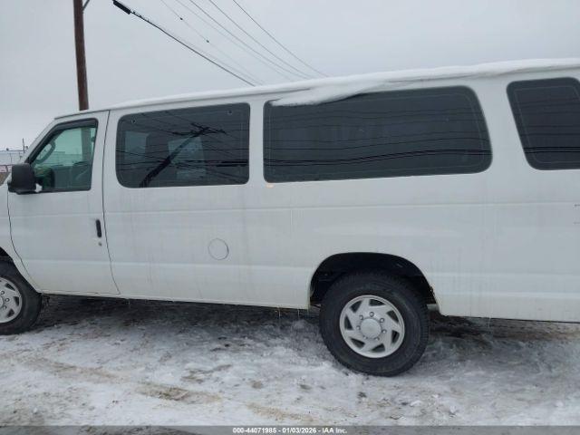 Ford E-350 Xlt Image 15