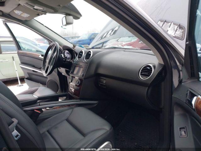 Mercedes-Benz M-Class 4matic Image 11