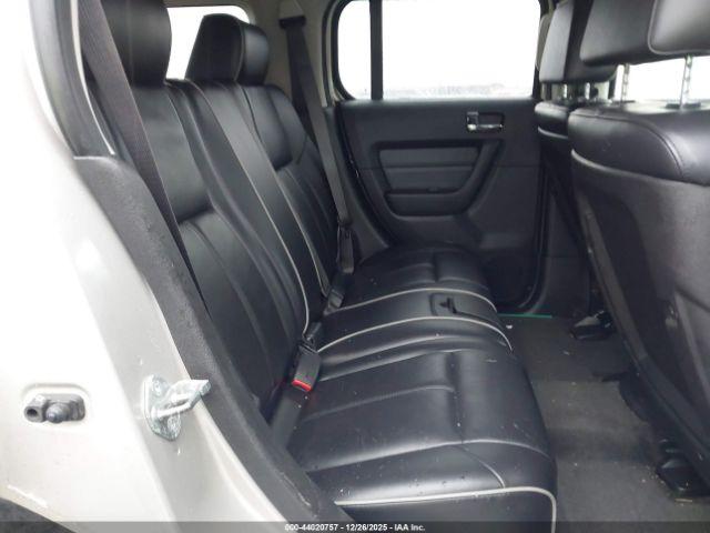 HUMMER H3 Suv Image 8