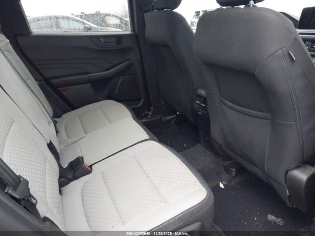 Ford Escape Active Image 10