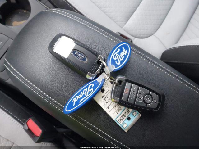 Ford Escape Active Image 12