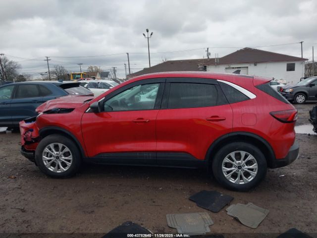 Ford Escape Active Image 13