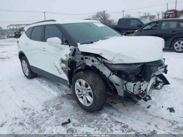  Salvage Chevrolet Blazer