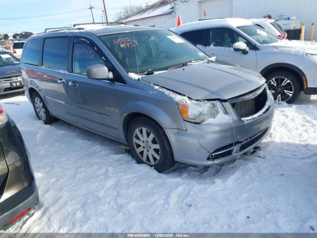 Chrysler Town & Country Touring Image 1