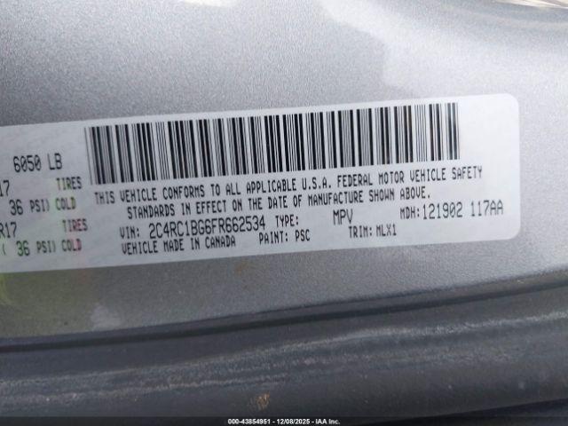 Chrysler Town & Country Touring Image 9