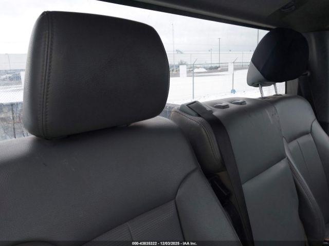 Ford F-250 Xl Image 5