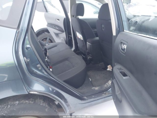 Nissan Rogue S Image 9