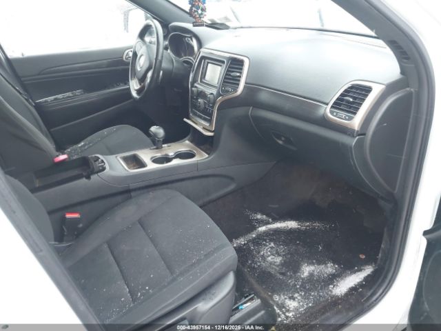 Jeep Grand Cherokee Laredo Image 3