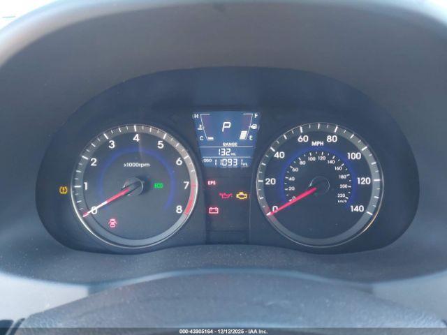 Hyundai ACCENT Gs Image 8