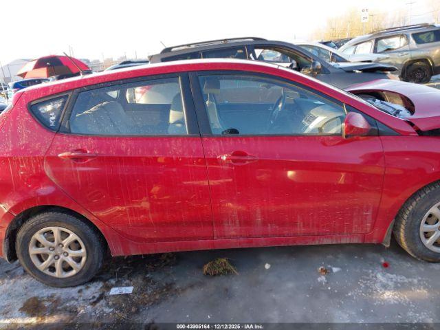 Hyundai ACCENT Gs Image 12