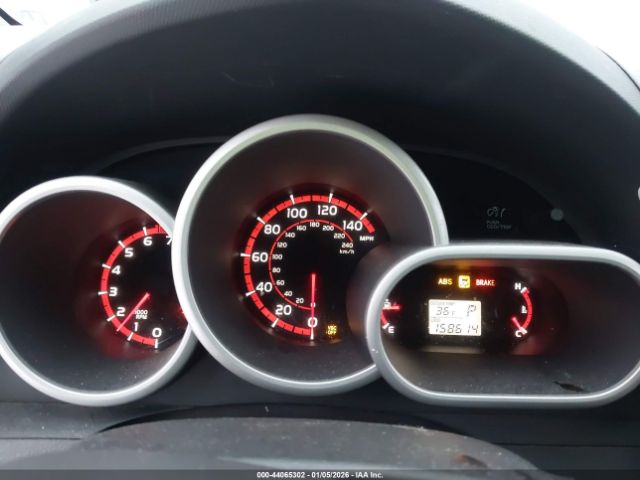 Pontiac Vibe Image 8