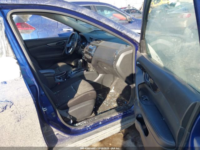 Nissan Rogue S Image 8