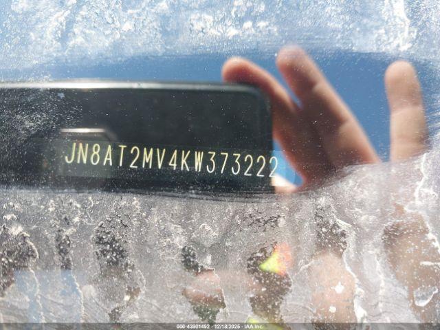 Nissan Rogue S Image 2