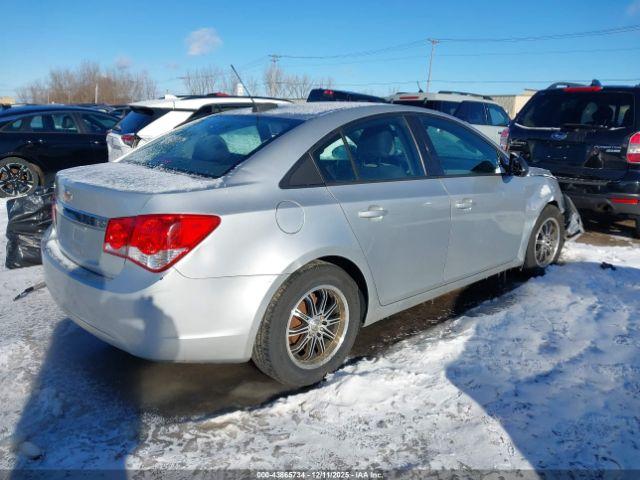 Chevrolet Cruze Ls Auto Image 5