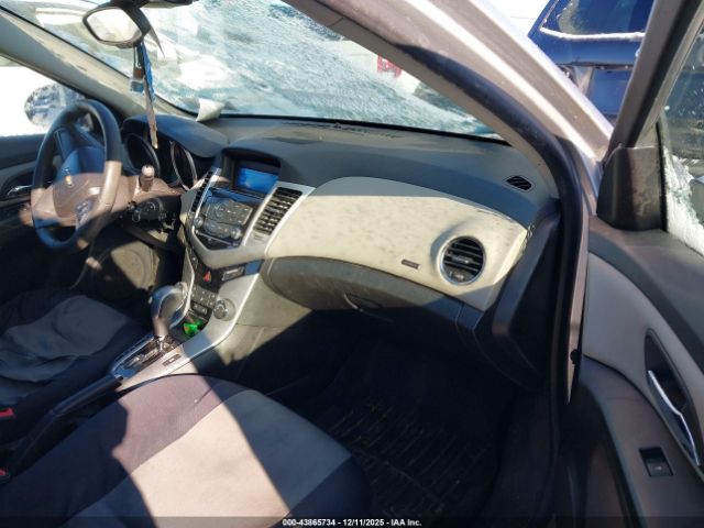 Chevrolet Cruze Ls Auto Image 10