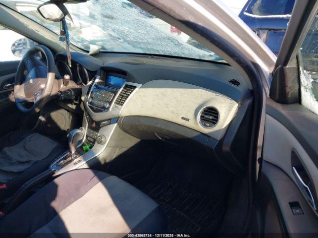 Chevrolet Cruze Ls Auto Image 10