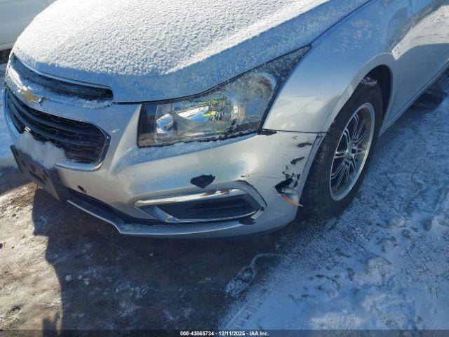 Chevrolet Cruze Ls Auto Image 11