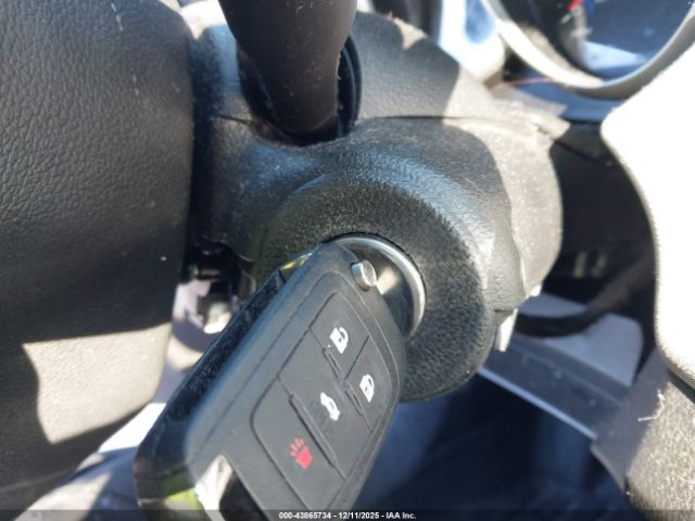 Chevrolet Cruze Ls Auto Image 8