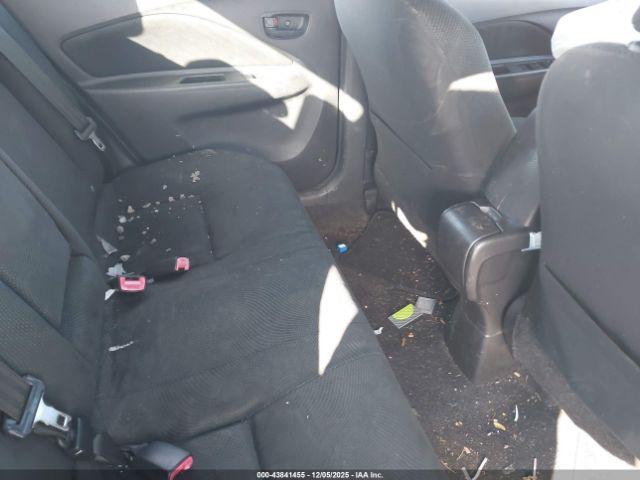 Toyota Yaris Image 4