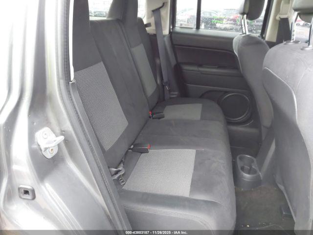 Jeep Patriot Sport Image 2