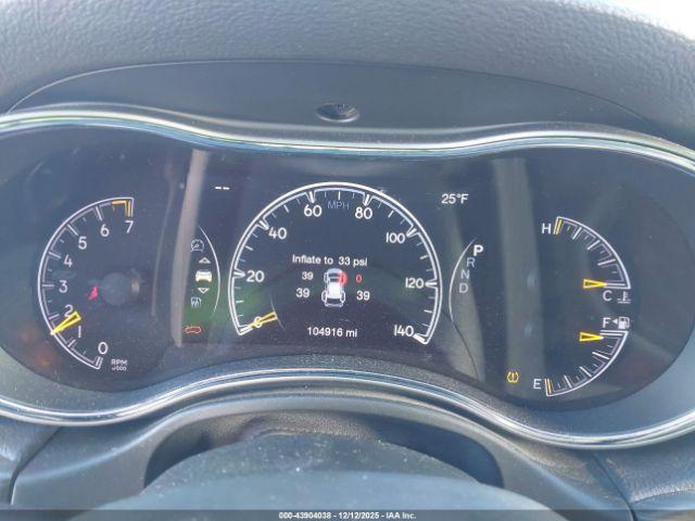 Jeep Grand Cherokee Laredo E 4x4 Image 3