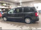 Chrysler Town & Country Touring Image 10