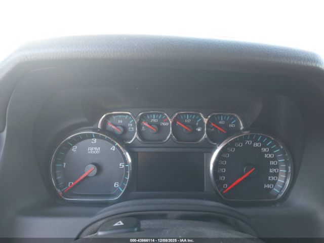 Chevrolet Suburban 1500 Ltz Image 2