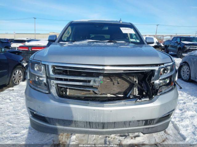 Chevrolet Suburban 1500 Ltz Image 5