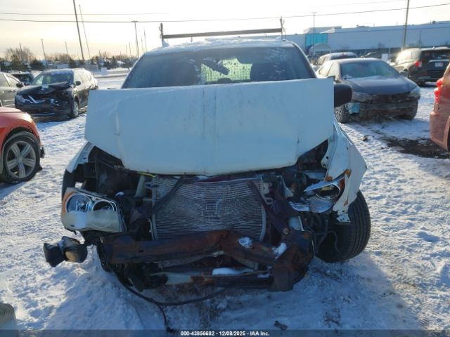 Dodge Grand Caravan Image 10