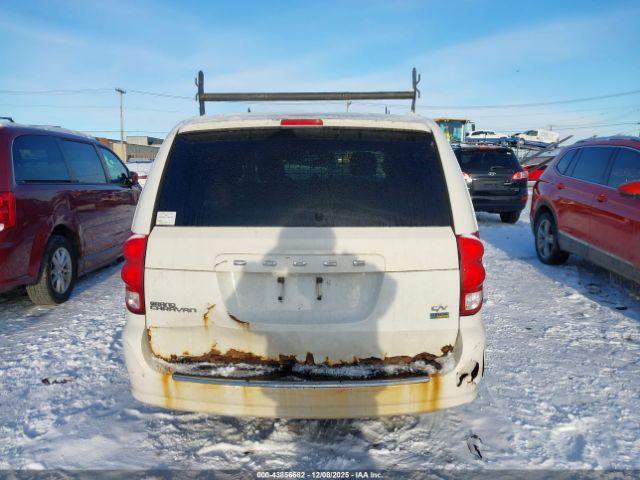 Dodge Grand Caravan Image 12