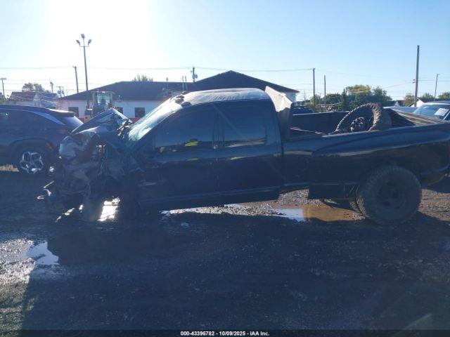 Dodge Ram 3500 Image 4