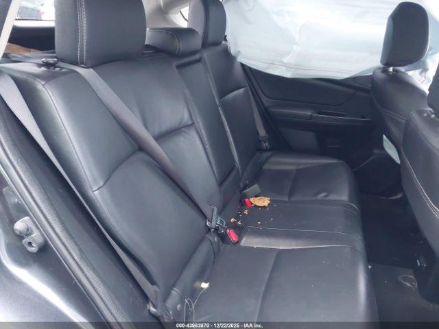 Subaru Crosstrek 2.0i Limited Image 13