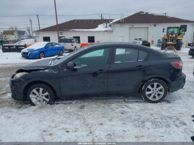 Mazda Mazda3 I Touring Image 2