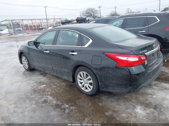 Nissan Altima 2.5 S Image 2