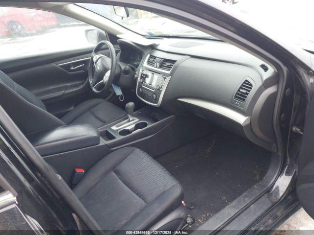 Nissan Altima 2.5 S Image 8