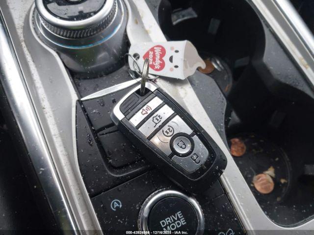 Ford Explorer Xlt Image 2