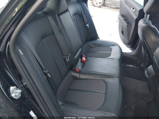 Kia K5 Gt-line Image 17