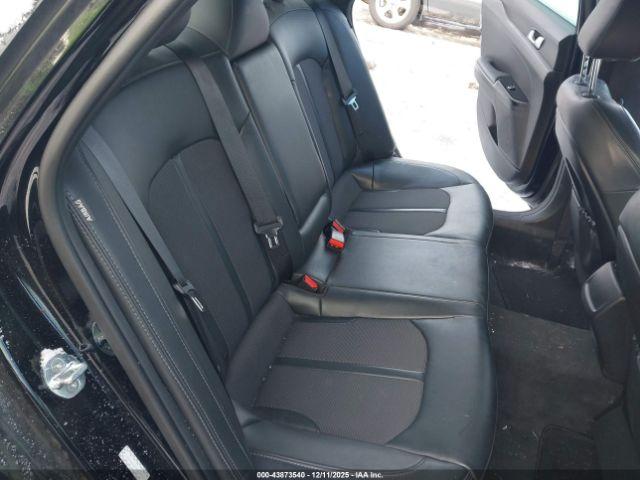 Kia K5 Gt-line Image 17