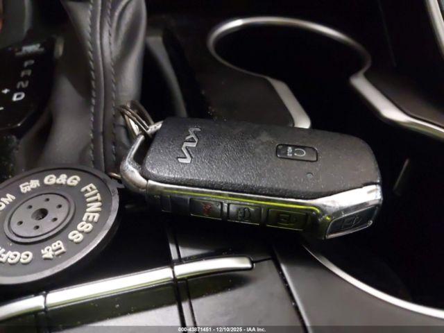 Kia K5 Gt-line Image 10